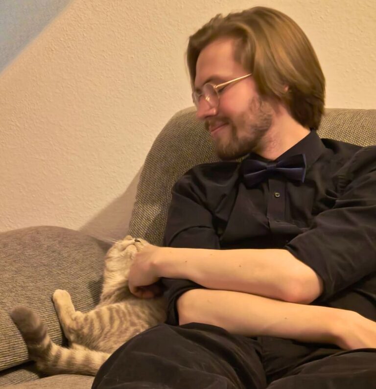 Erik Uden: Mit Katze